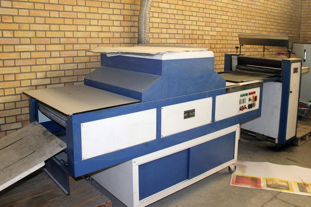 دستگاه یووی سیلندری